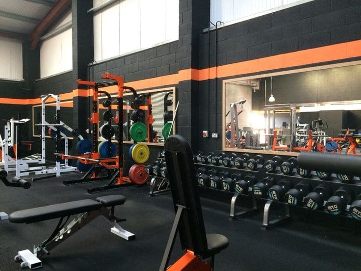 A floor plan sketch of a gym showing different zones and pathways