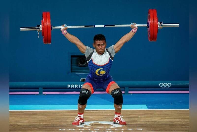 Athlete performing a clean and jerk