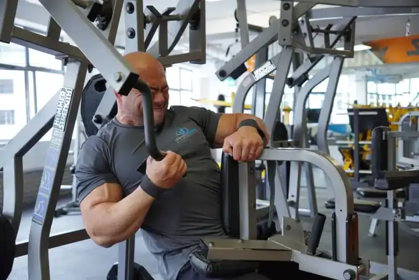 hammer strength iso row at redpro fitness