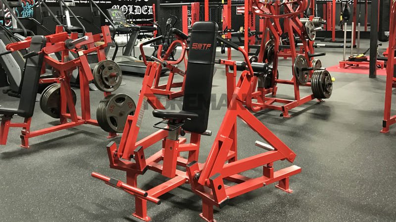 Plate-loaded equipment detail